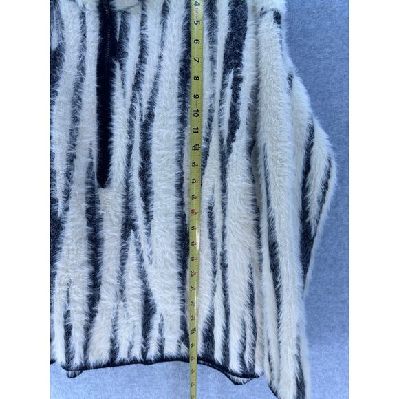 A by Anthropologie Women's sz L Cindy Eyelash Half-Zip Pullover SOFT Classy - Picture 6 of 7